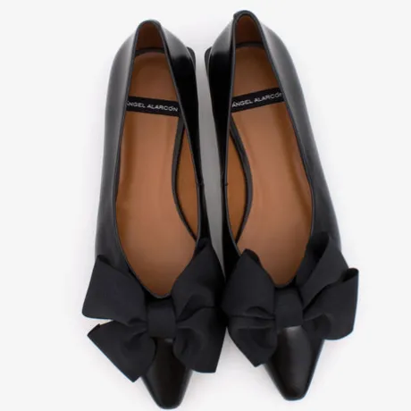 Angel Alarcon 24631BLK-Pump.