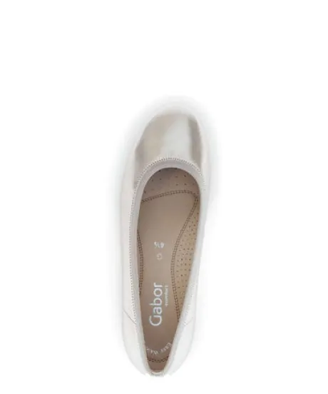 Gabor 6264182- Wide Fit Pump.